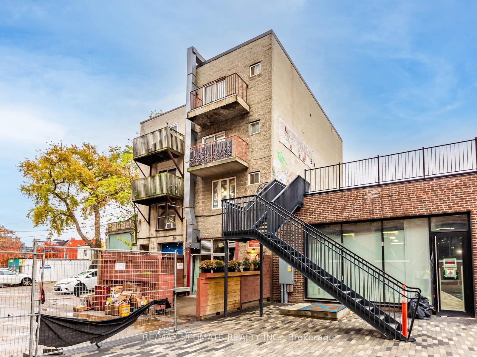 996 Queen Street E, Unit 4 - Image 1