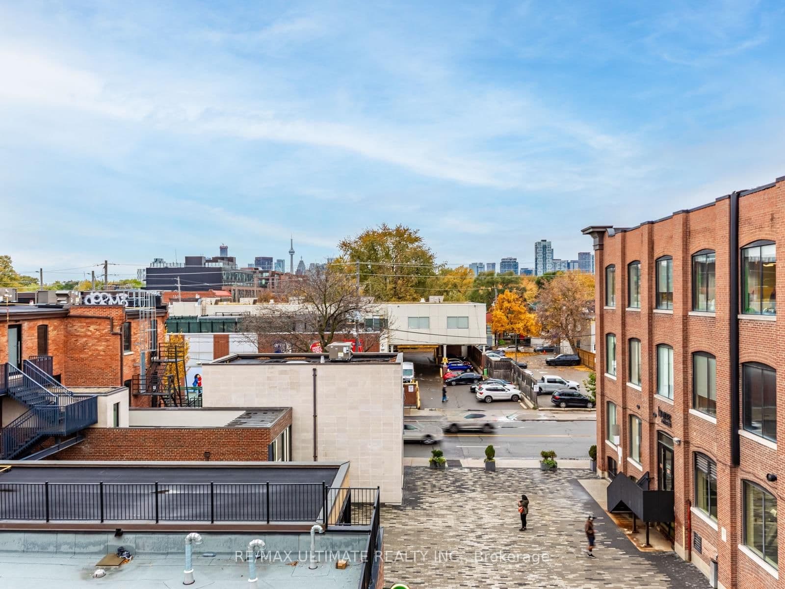 996 Queen Street E, Unit 4 thumbnail 3