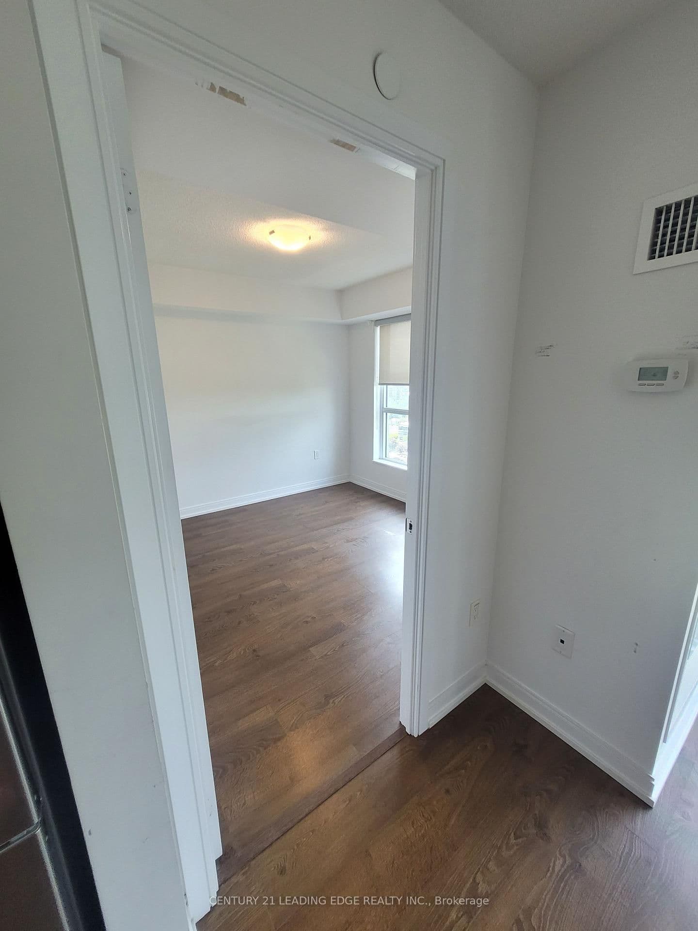 275 Village Green Square S, Unit 1921 thumbnail 5