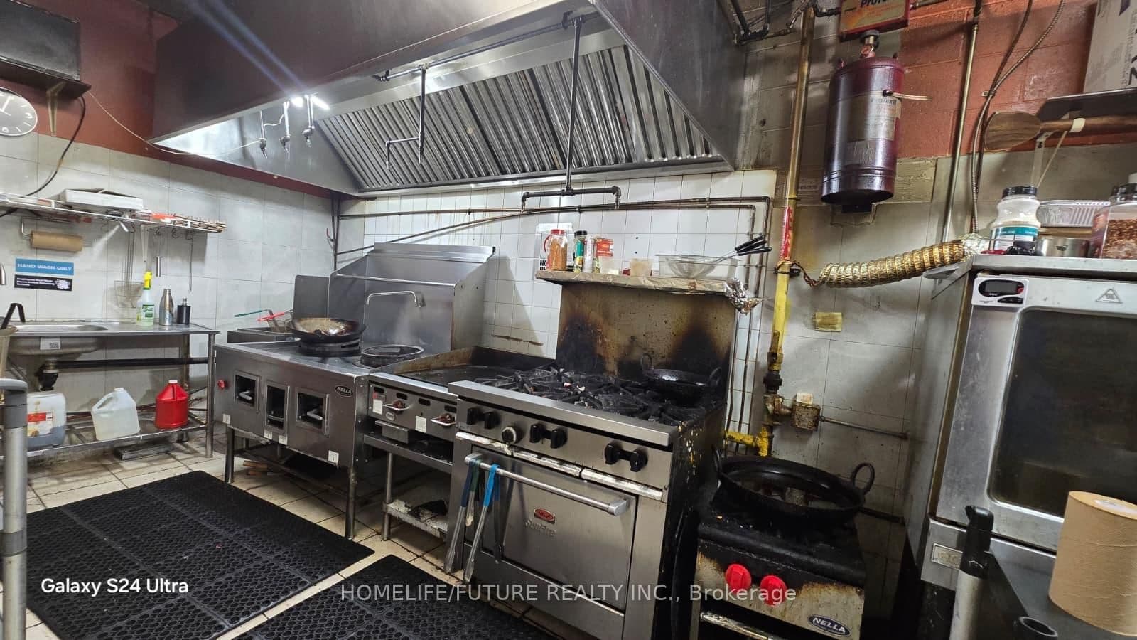 1211 Kingston Road, Unit 14B thumbnail 11