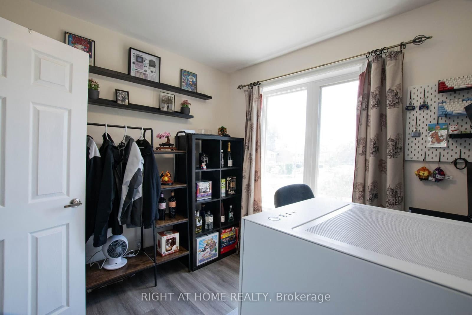 32 Ellendale Drive thumbnail 18