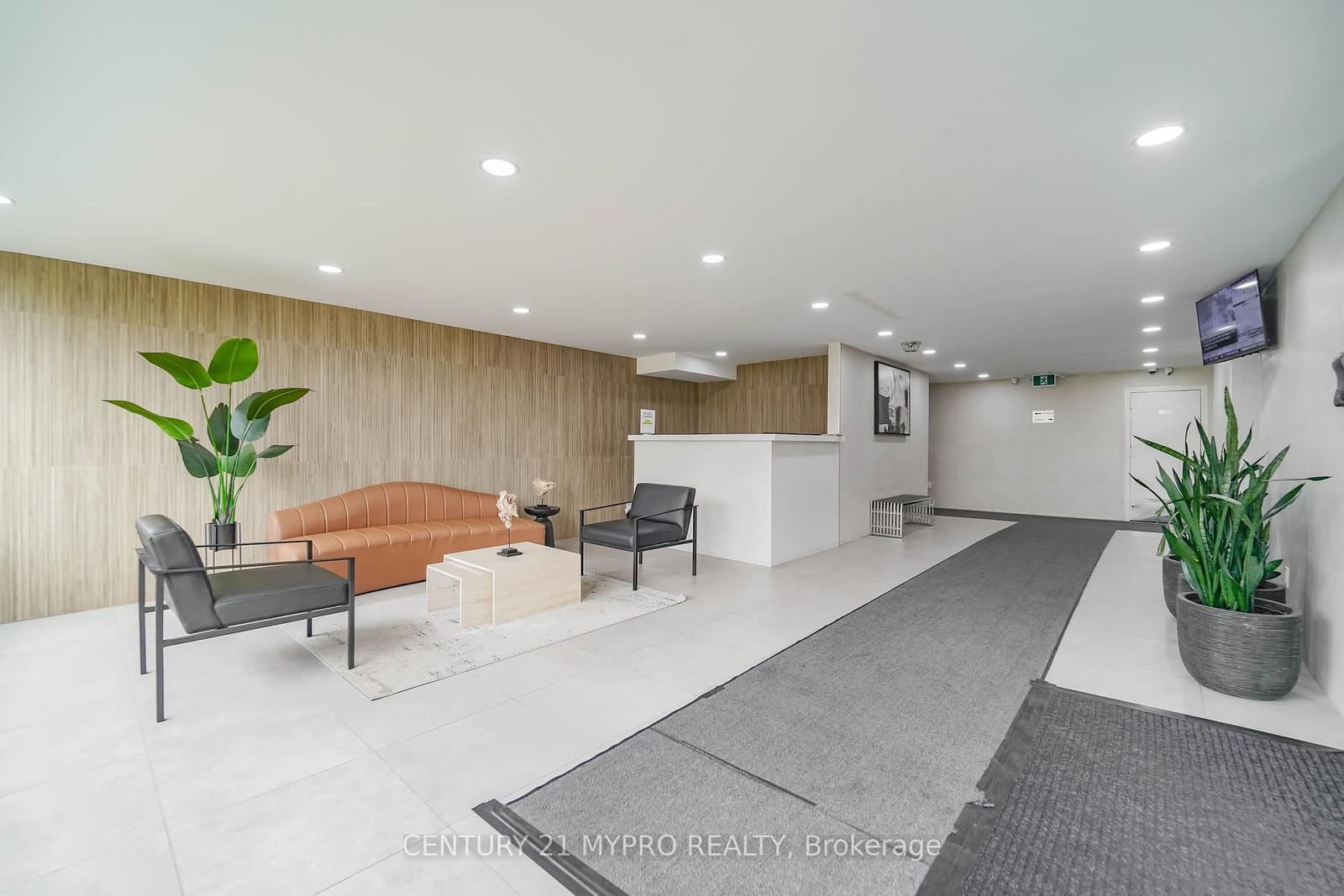 100 Echo Point, Unit 1708 thumbnail 2