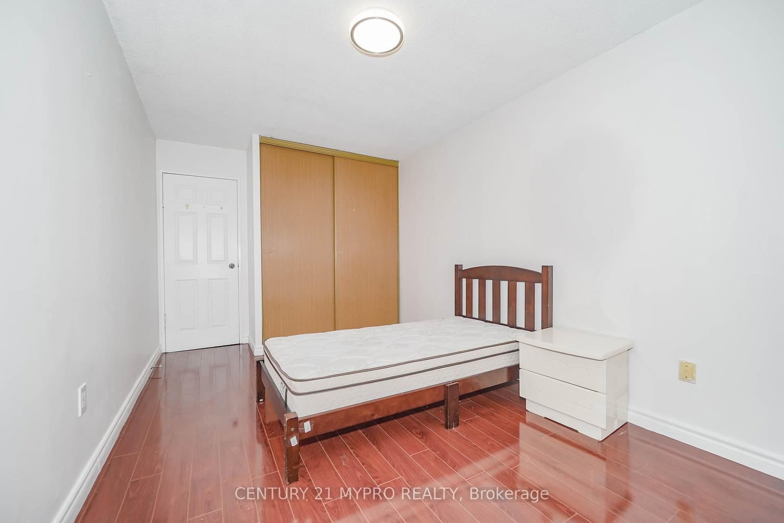 100 Echo Point, Unit 1708 thumbnail 21