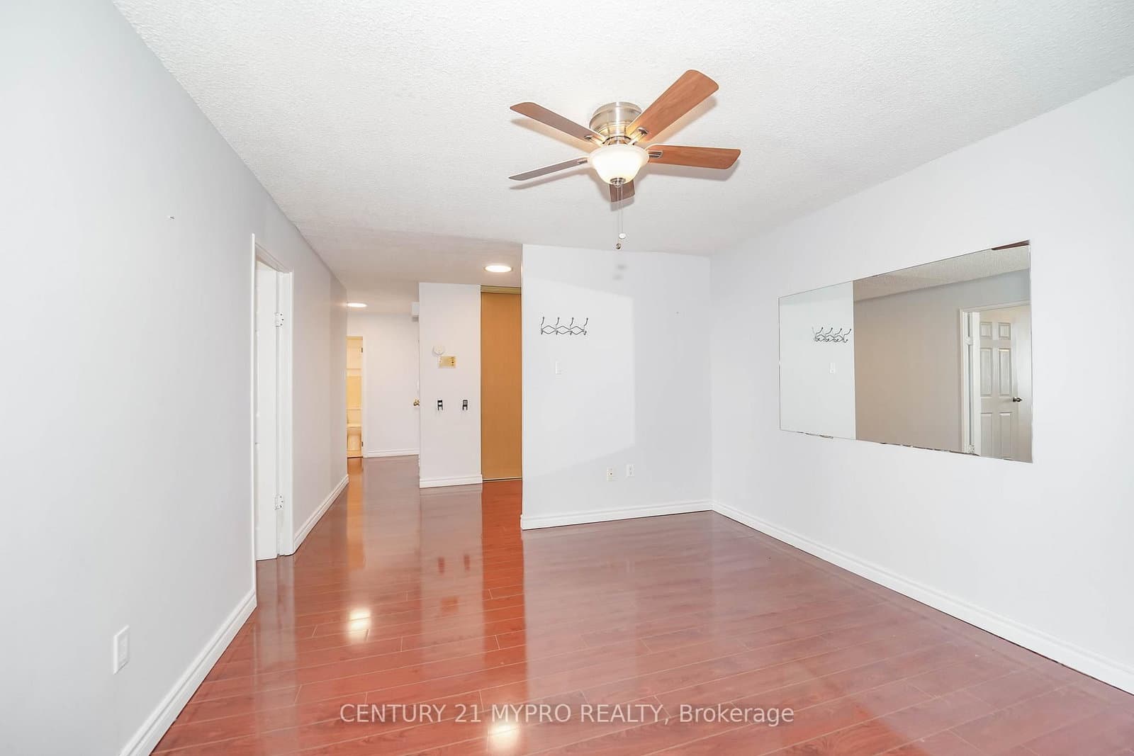 100 Echo Point, Unit 1708 thumbnail 25