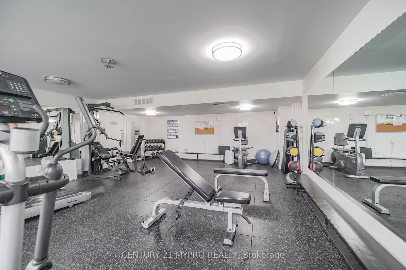 100 Echo Point, Unit 1708 thumbnail 3