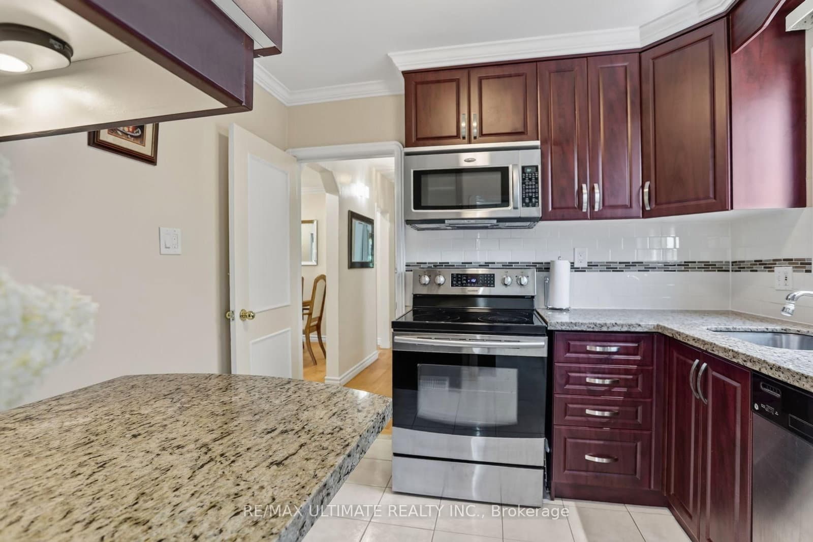 11 Midholm Drive thumbnail 15