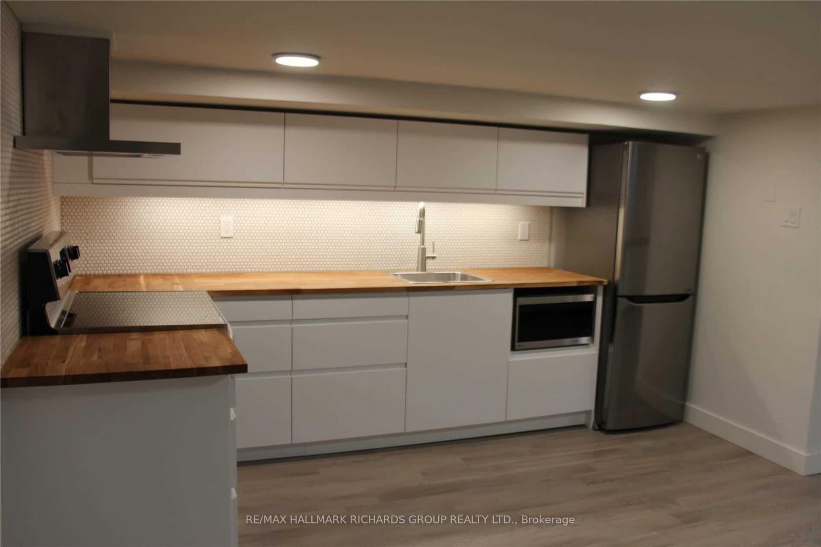 34 Hammersmith Avenue, Unit Lower thumbnail 7