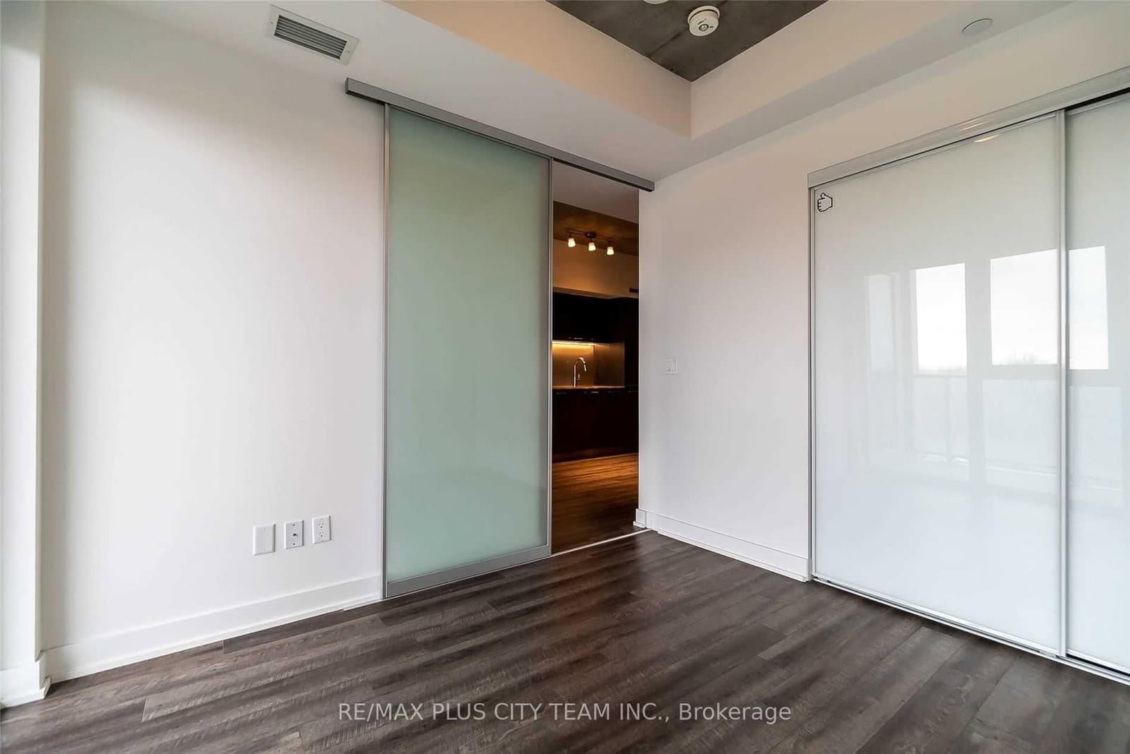 15 Baseball Place, Unit 305 thumbnail 11