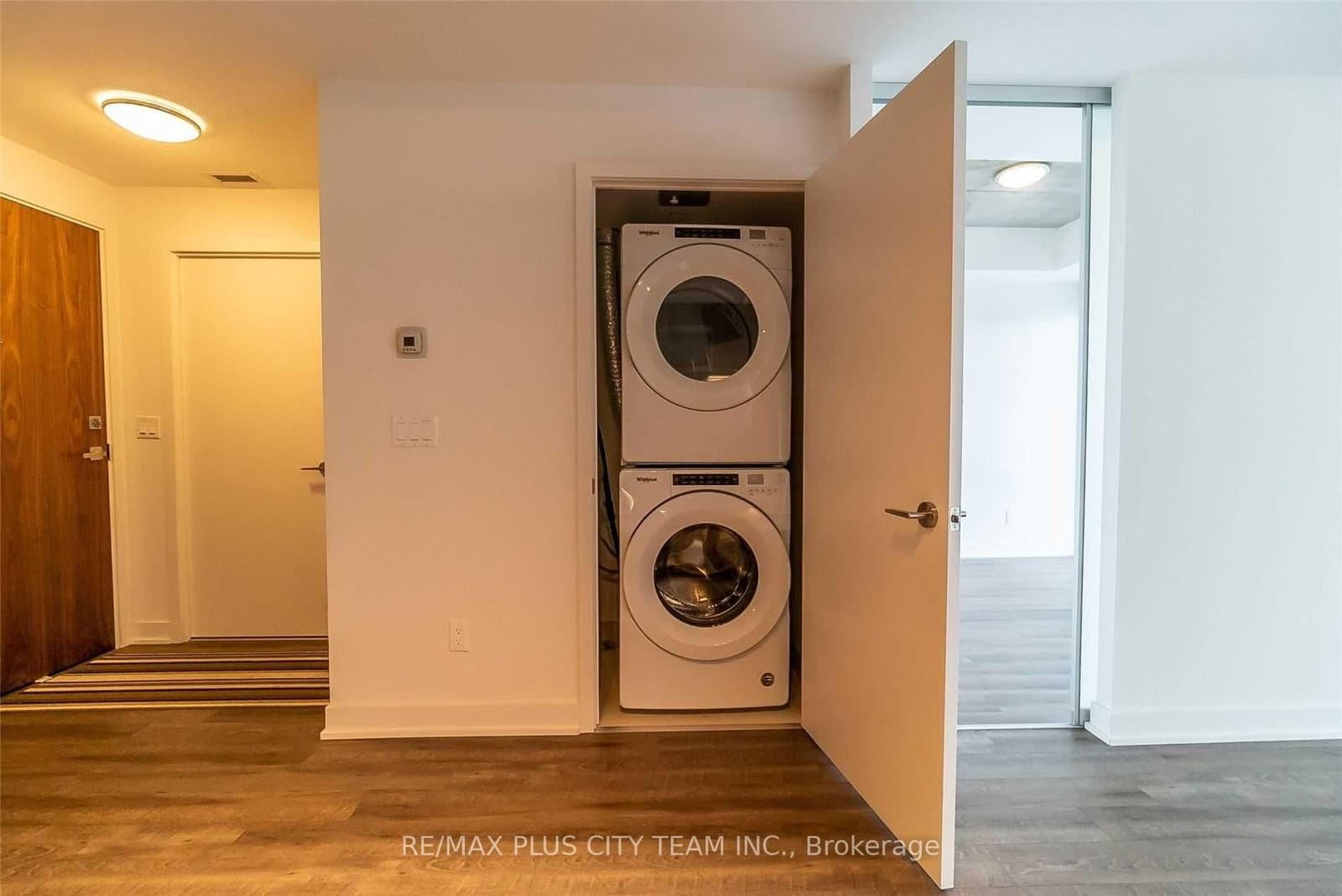 15 Baseball Place, Unit 305 thumbnail 19