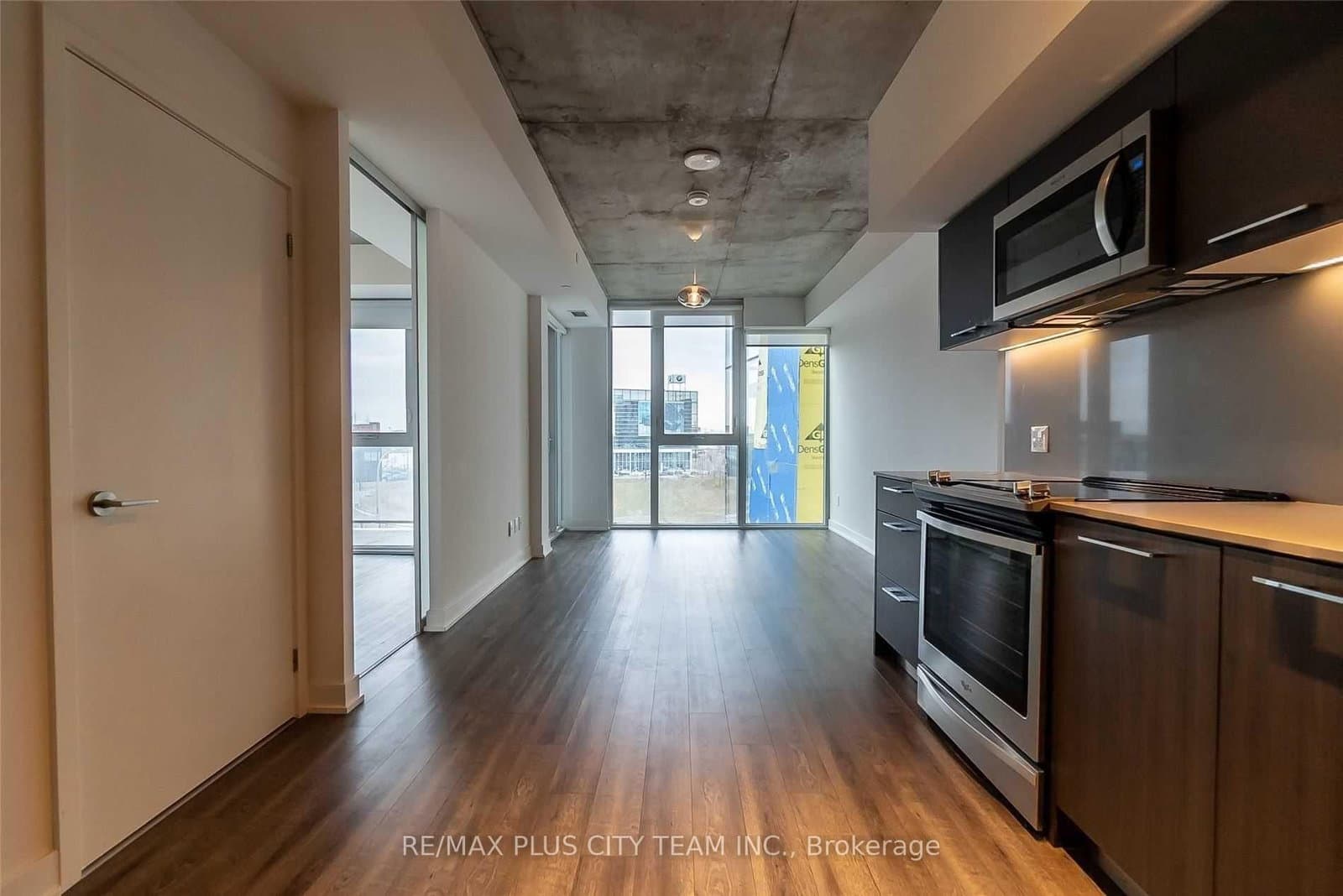 15 Baseball Place, Unit 305 thumbnail 7