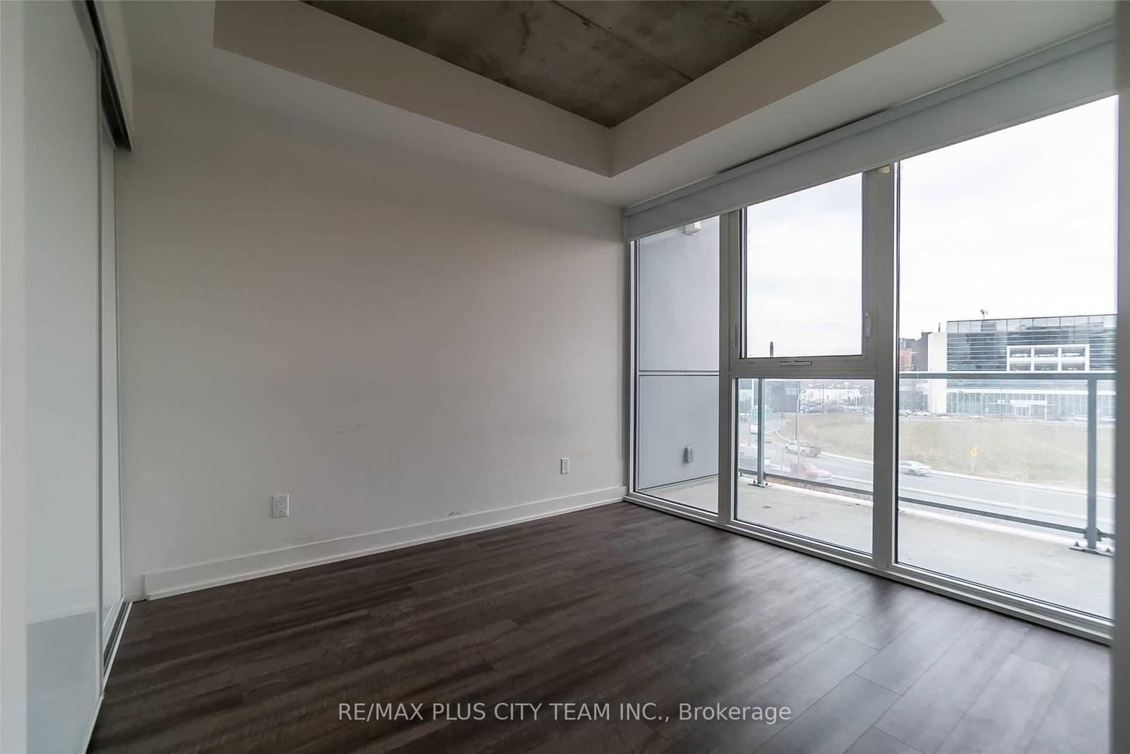 15 Baseball Place, Unit 305 thumbnail 9