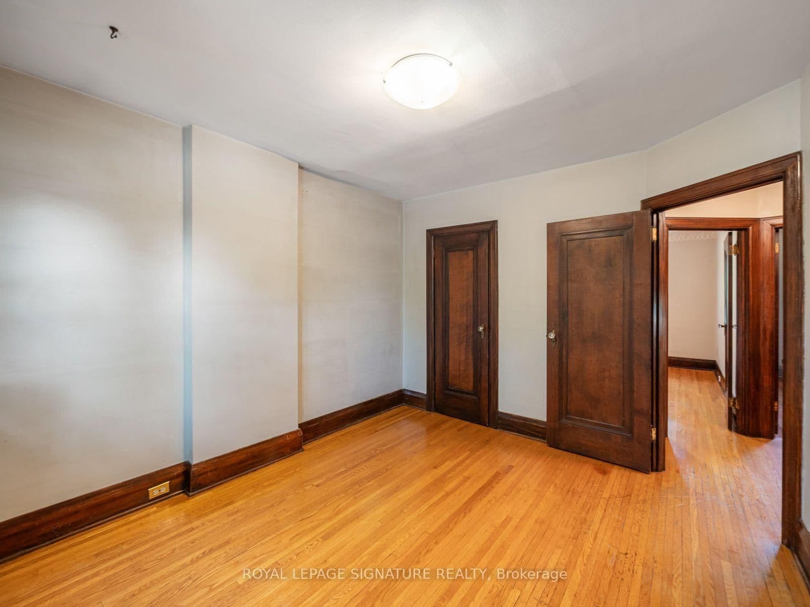 511 Donlands Avenue thumbnail 23