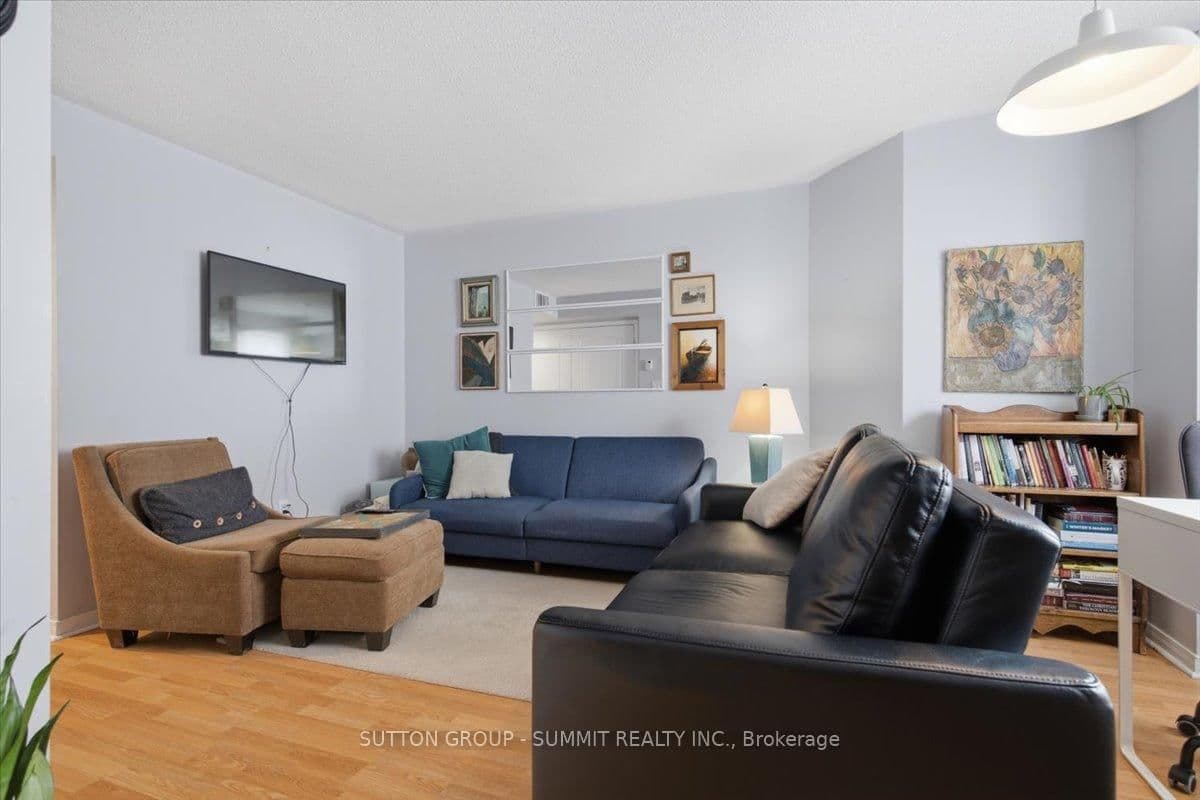 25 Strangford Lane, Unit 201 thumbnail 4