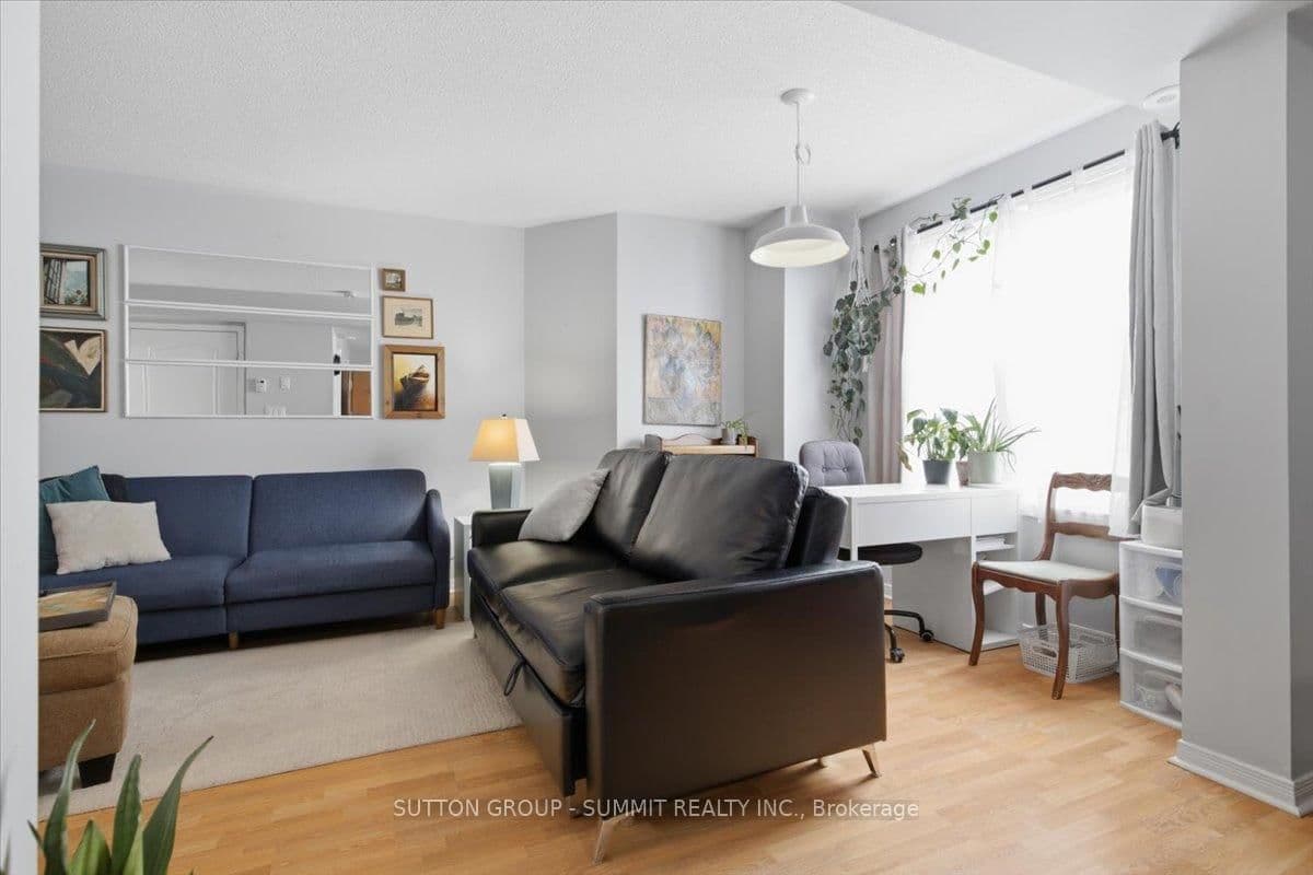 25 Strangford Lane, Unit 201 thumbnail 6