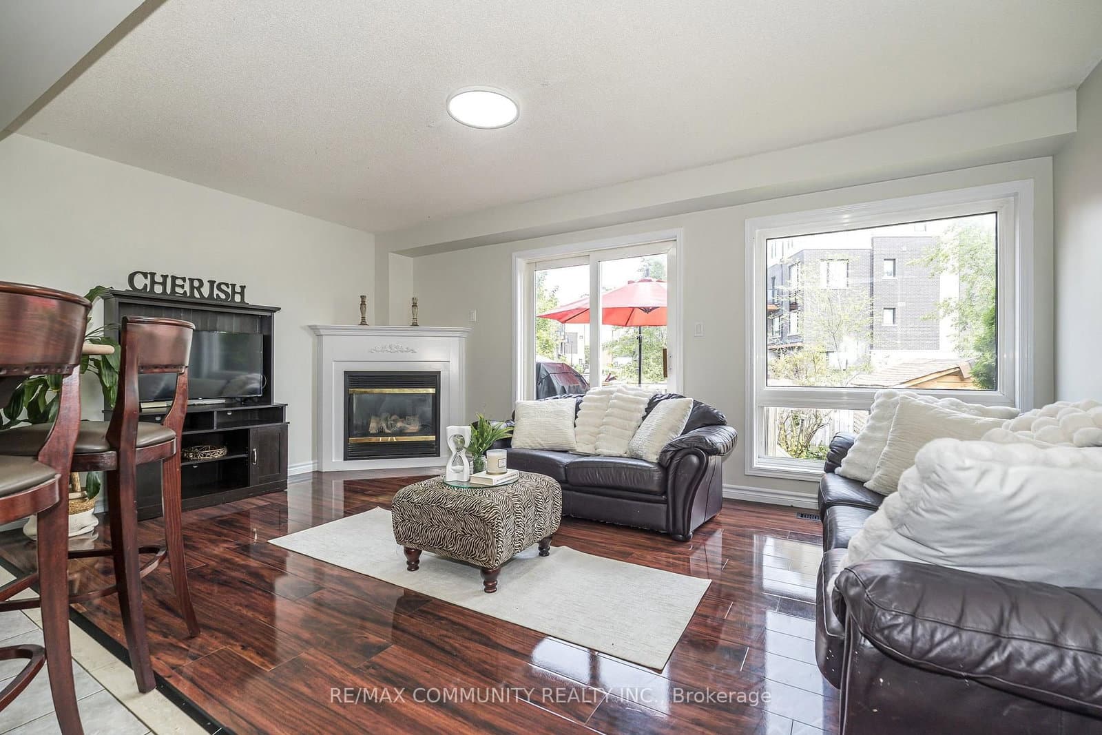 1597 Avonmore Square thumbnail 7