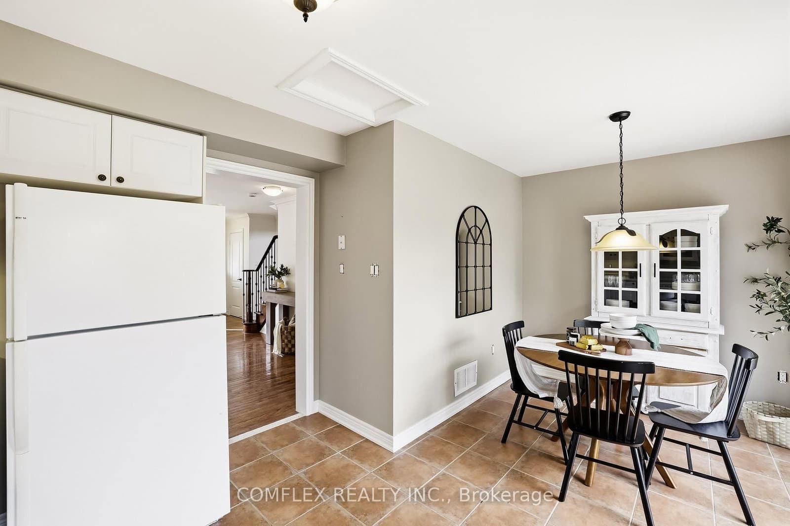 2 Armitage Crescent thumbnail 17