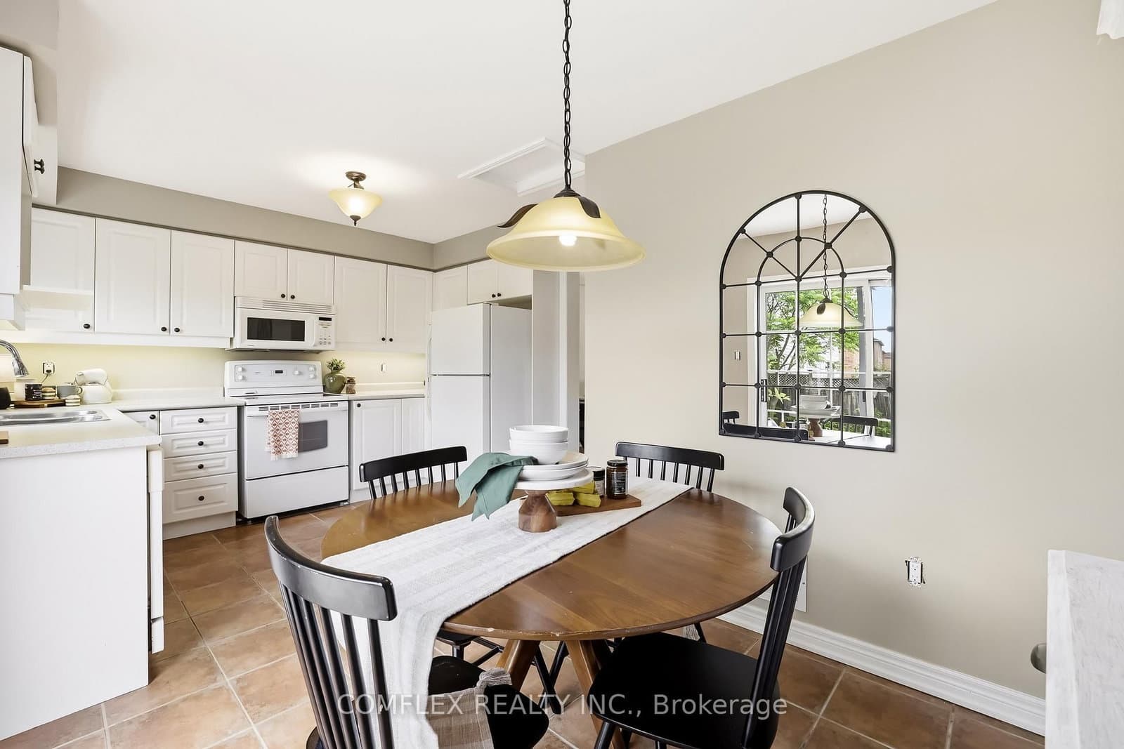 2 Armitage Crescent thumbnail 19
