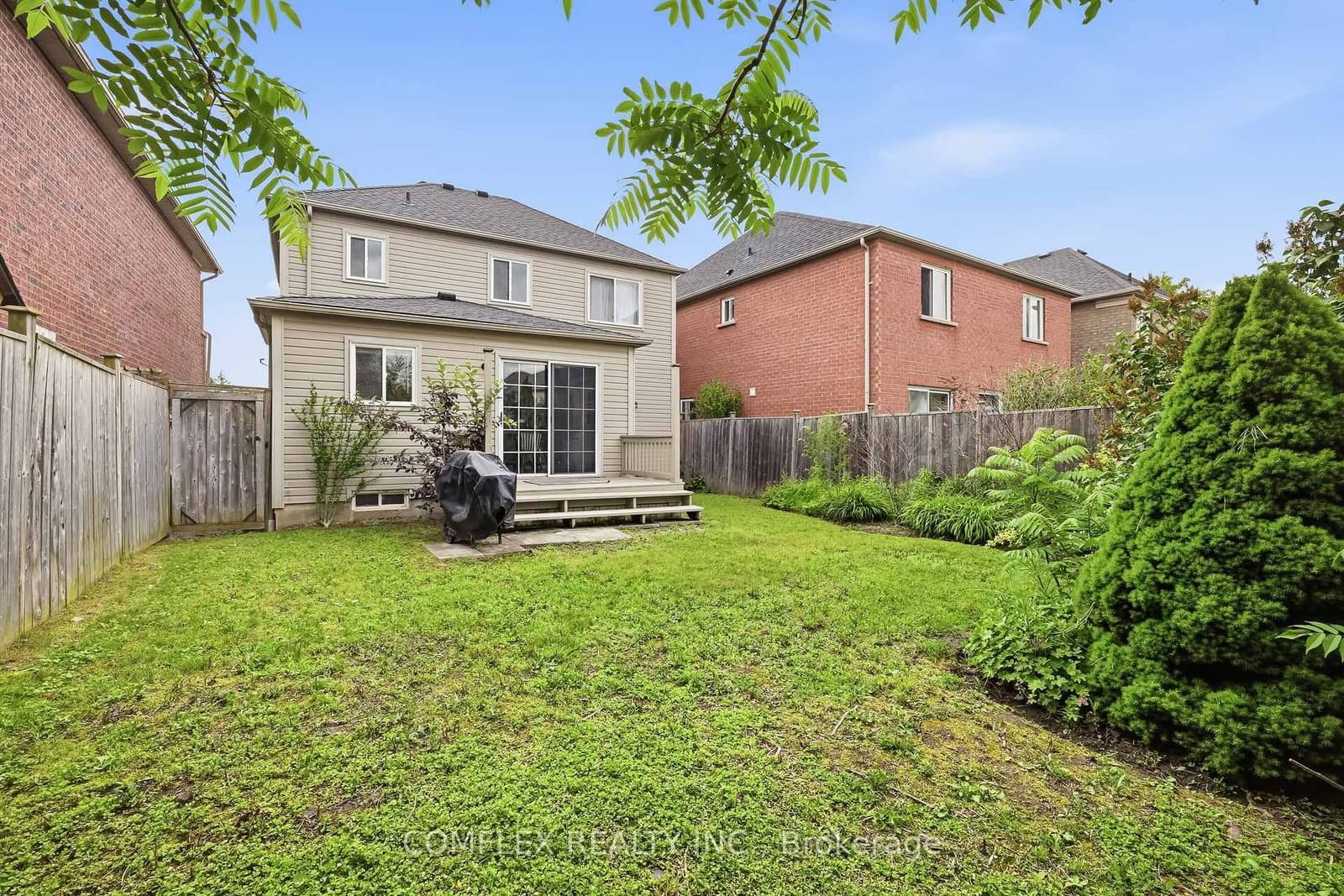 2 Armitage Crescent thumbnail 35