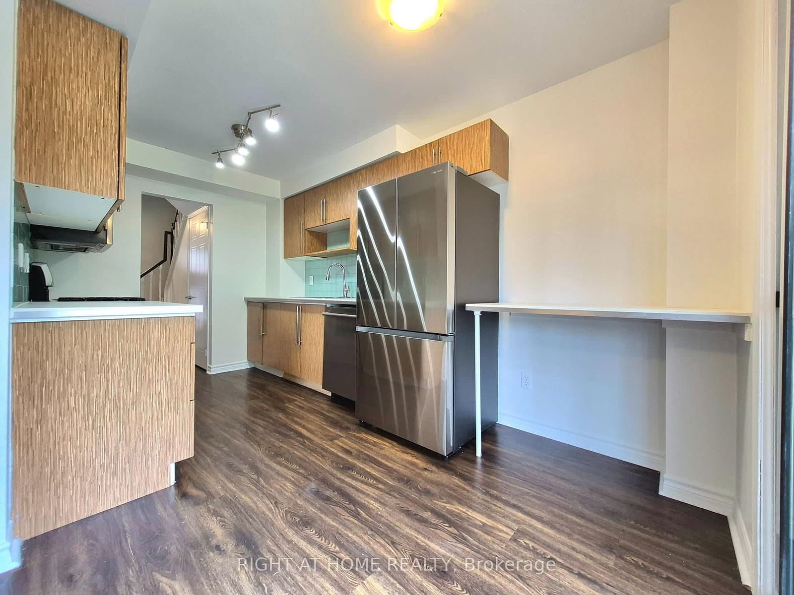 21 Mccullock Crescent thumbnail 11