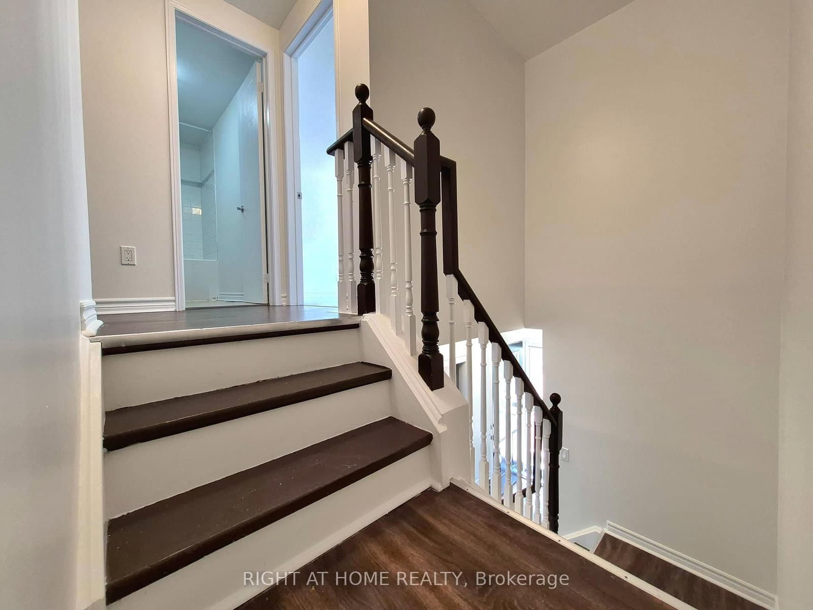 21 Mccullock Crescent thumbnail 14
