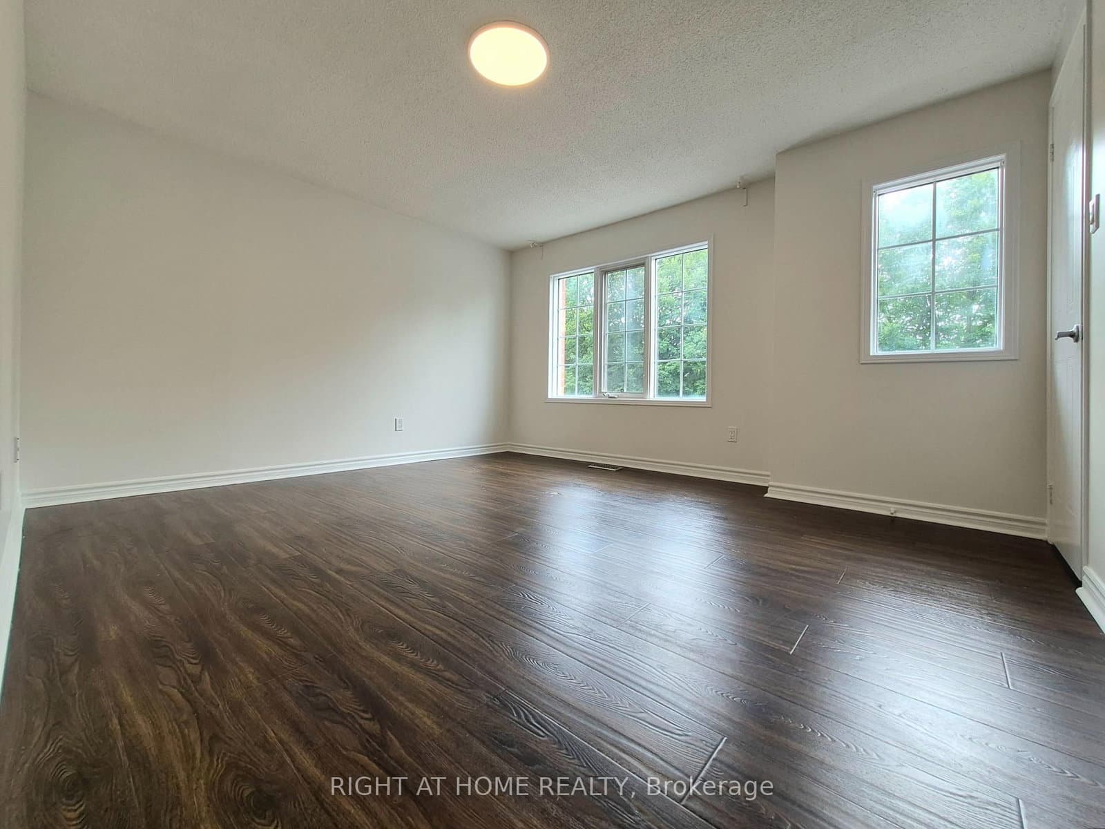 21 Mccullock Crescent thumbnail 18
