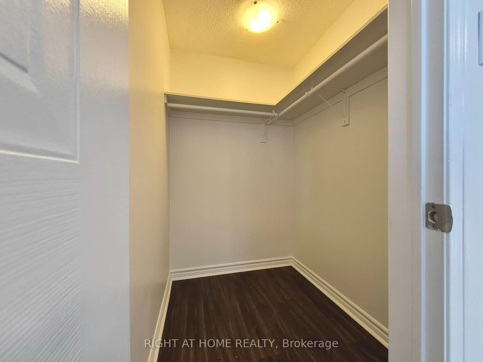 21 Mccullock Crescent thumbnail 19