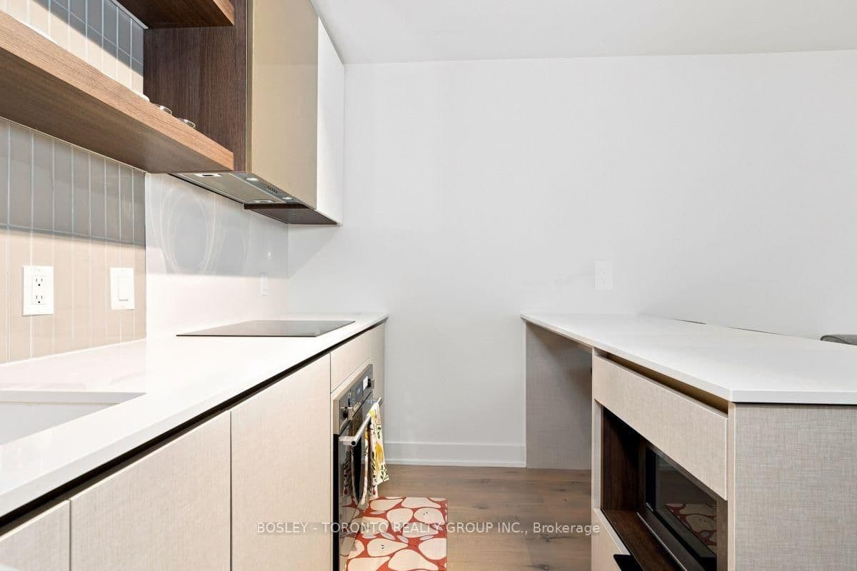 1285 Queen Street E, Unit 504 thumbnail 6