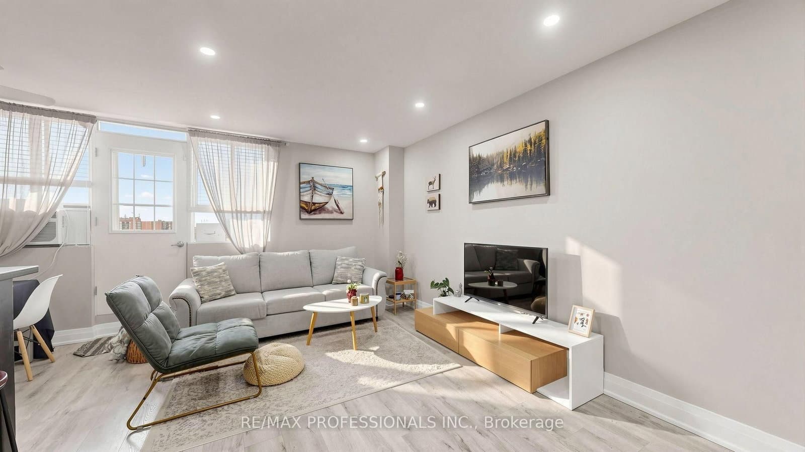 100 Dundalk Drive, Unit 809 thumbnail 3