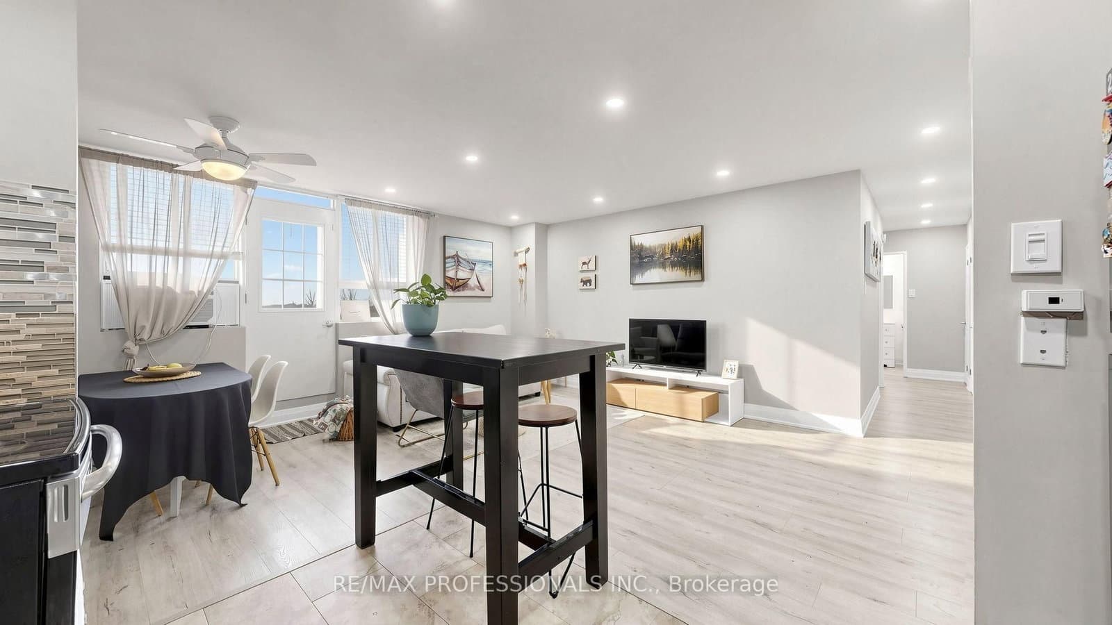 100 Dundalk Drive, Unit 809 thumbnail 5