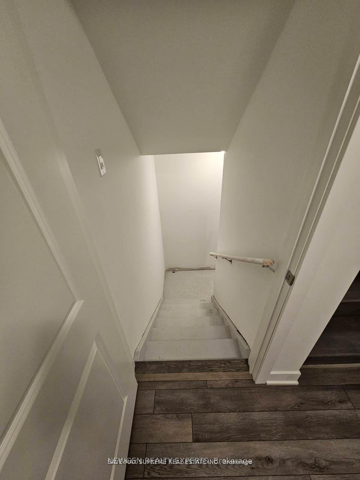 763 Stanstead Path thumbnail 31