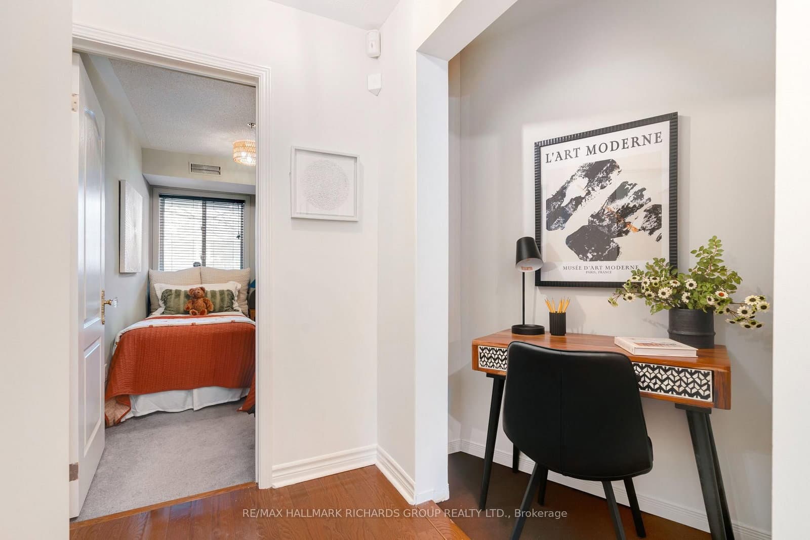 325 Kingston Road, Unit 101 thumbnail 12