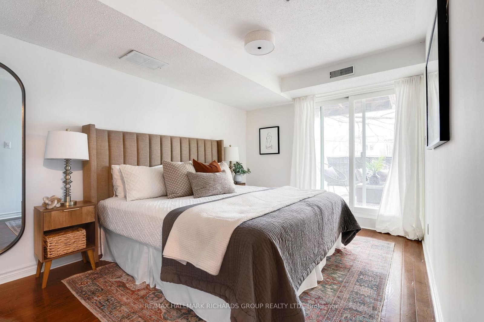 325 Kingston Road, Unit 101 thumbnail 13
