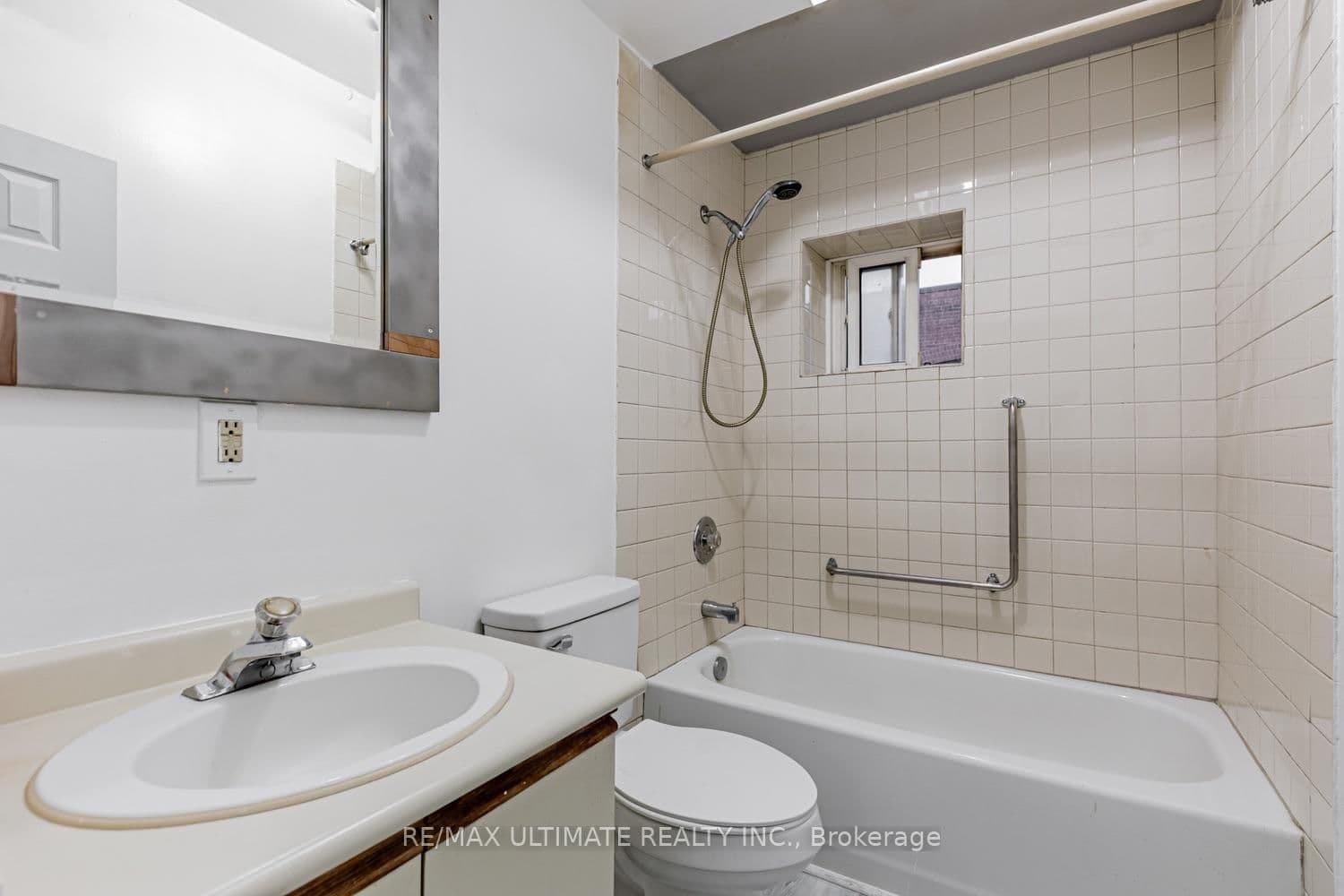 996 Queen Street E, Unit 5 thumbnail 11
