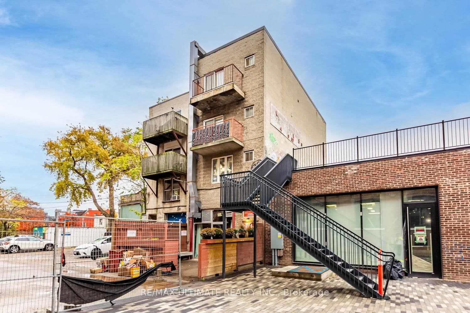 996 Queen Street E, Unit 5 thumbnail 2