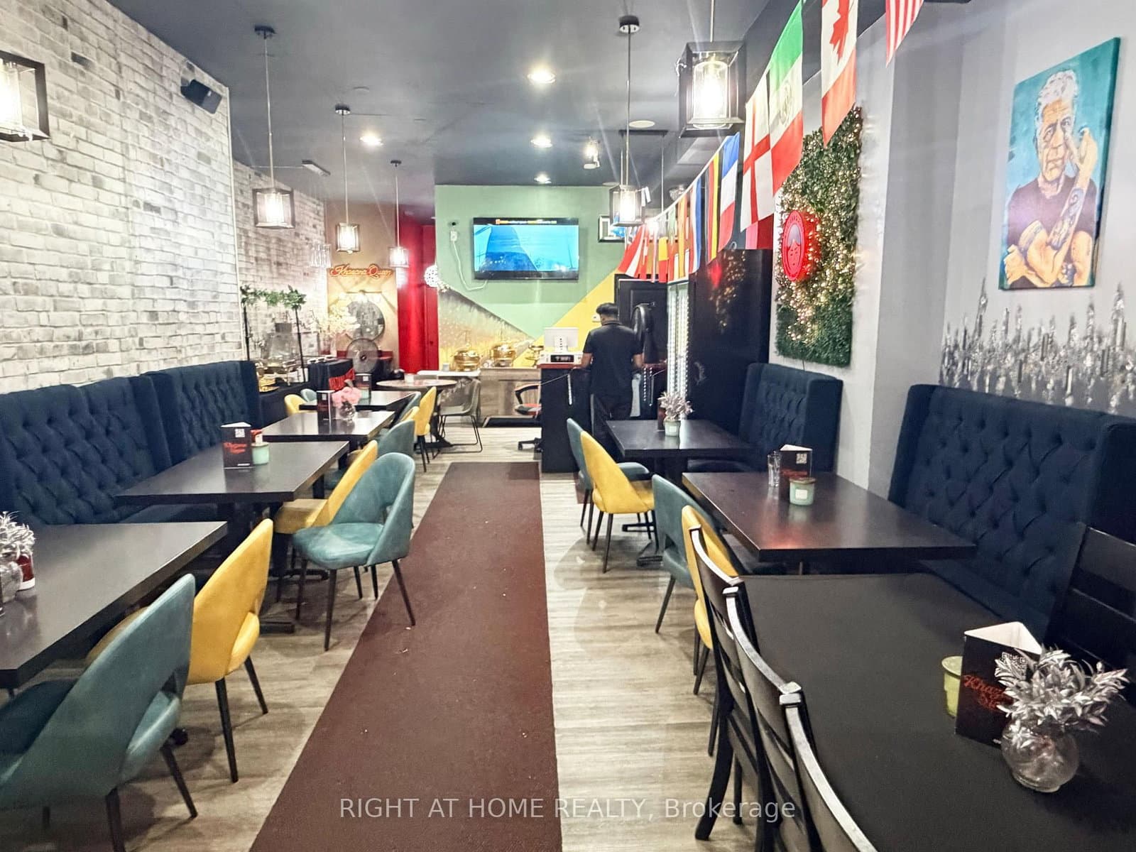 2891 Danforth Avenue thumbnail 7