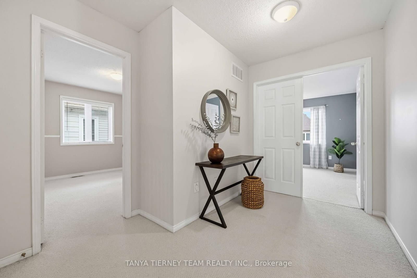 75 Robert Attersley Drive E thumbnail 29
