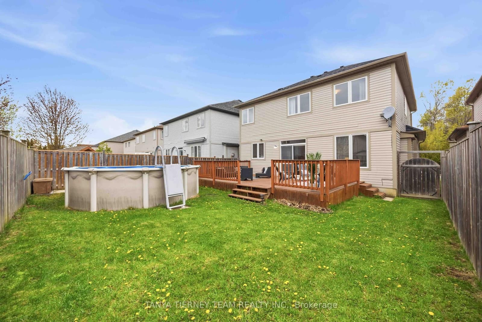 75 Robert Attersley Drive E thumbnail 47