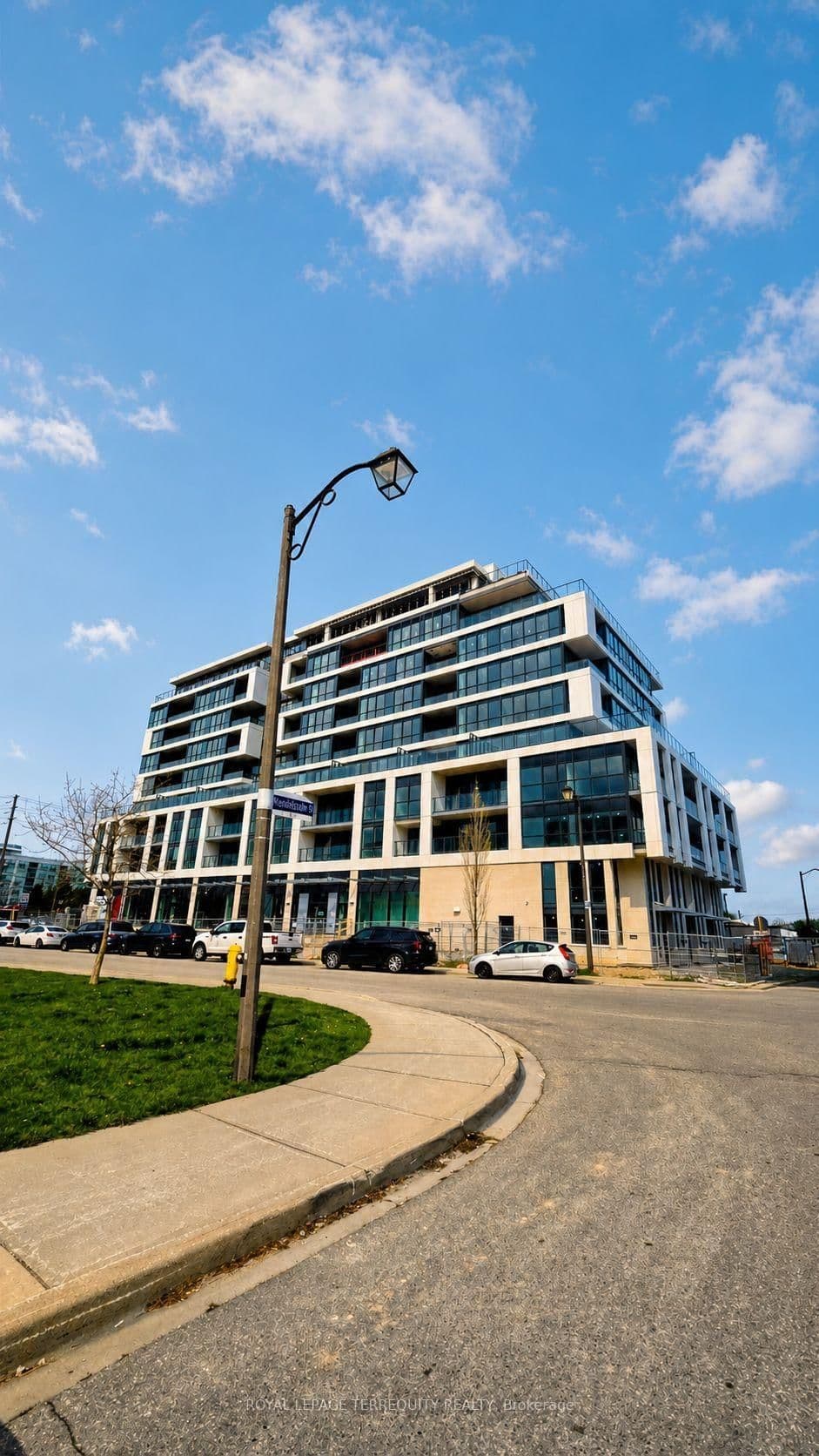 20 Deans Drive, Unit 209 thumbnail 10