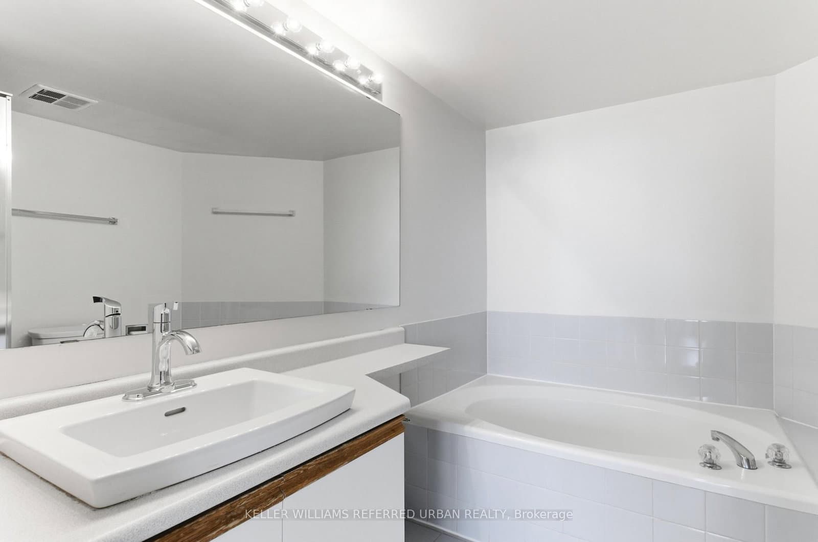 3231 Eglinton Avenue E, Unit 1006B thumbnail 11