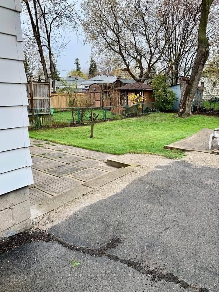 74 Vanbrugh Avenue thumbnail 19