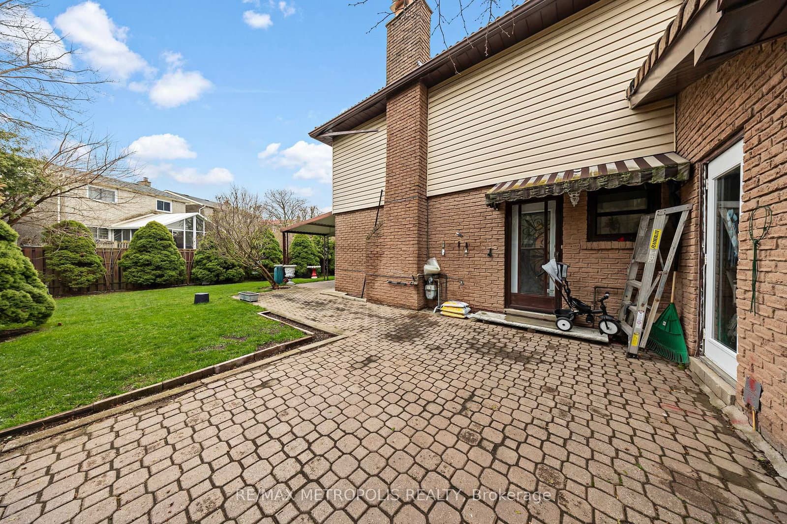 754 Eyer Drive, Unit Upper thumbnail 4