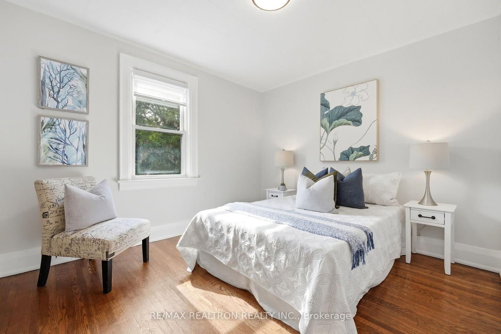 1056 Woodbine Avenue W thumbnail 26