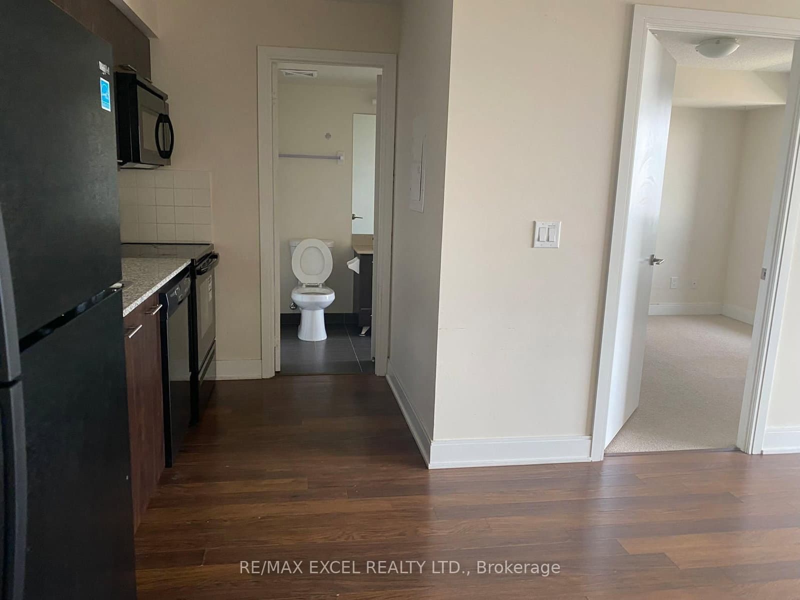125 Village Green Square, Unit 3901 - Image 1