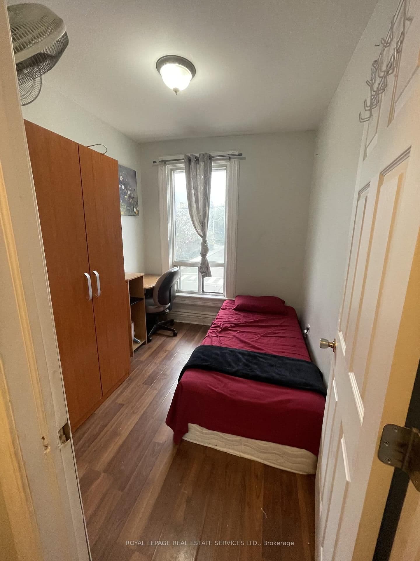 753 Gerrard Street E, Unit 2 thumbnail 3