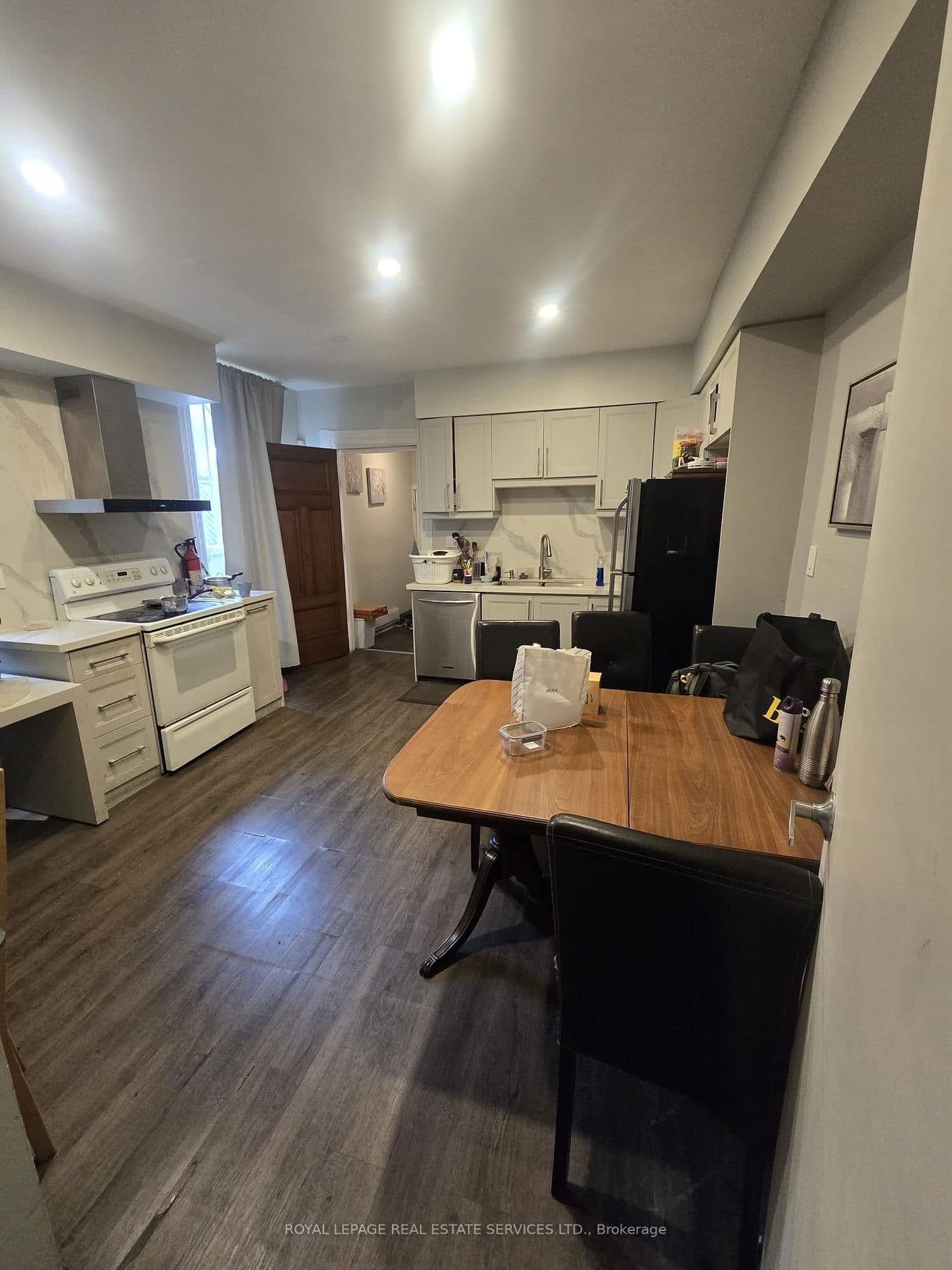 753 Gerrard Street E, Unit 2 thumbnail 8