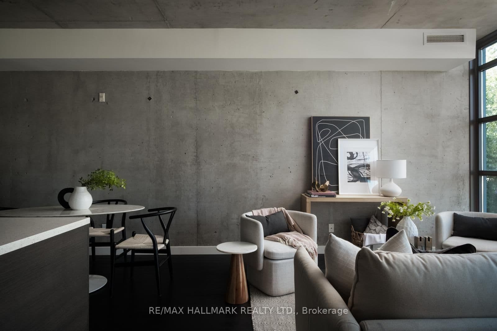90 Broadview Avenue, Unit 202 thumbnail 4