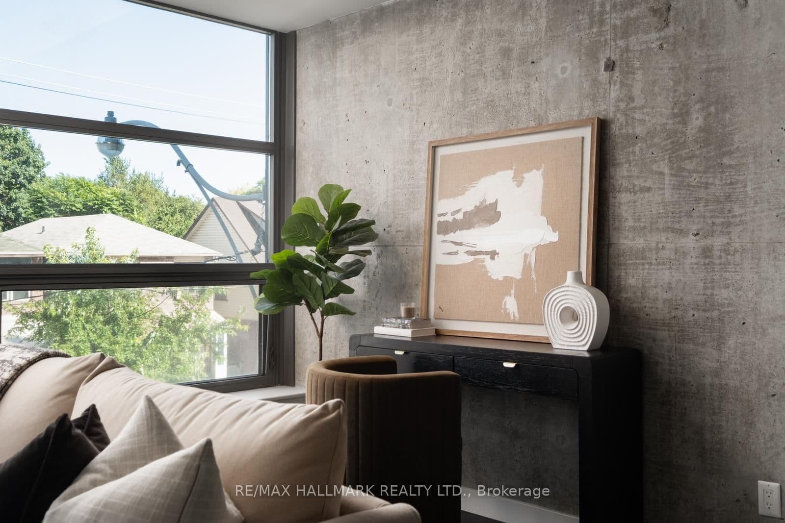 90 Broadview Avenue, Unit 202 thumbnail 7