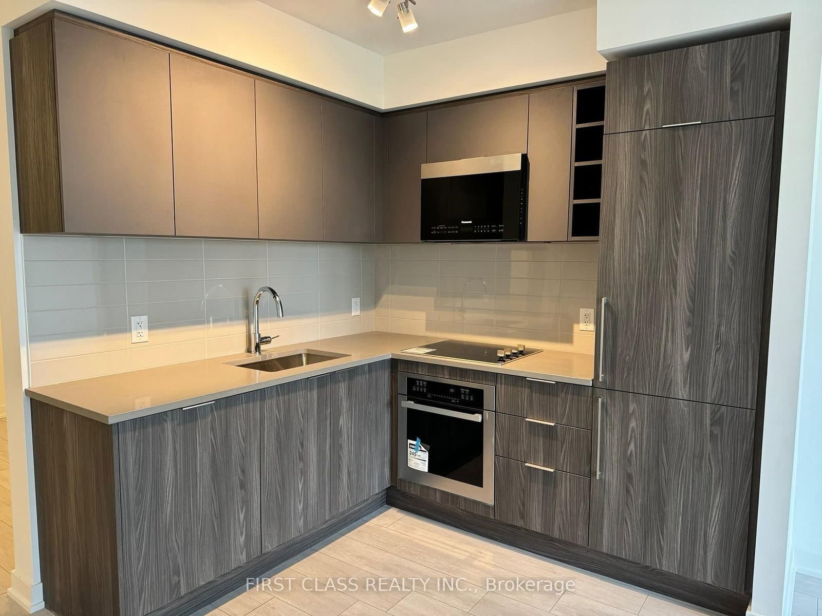 2033 Kennedy Road, Unit 507 thumbnail 2
