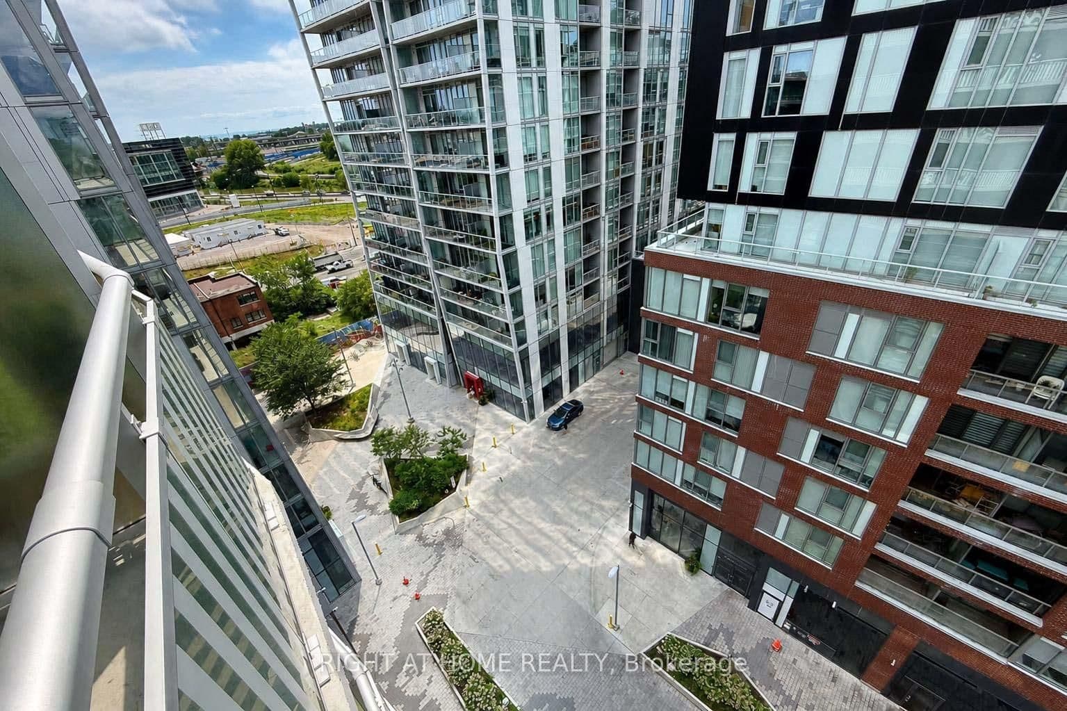 45 BASEBALL Place, Unit 903 thumbnail 30