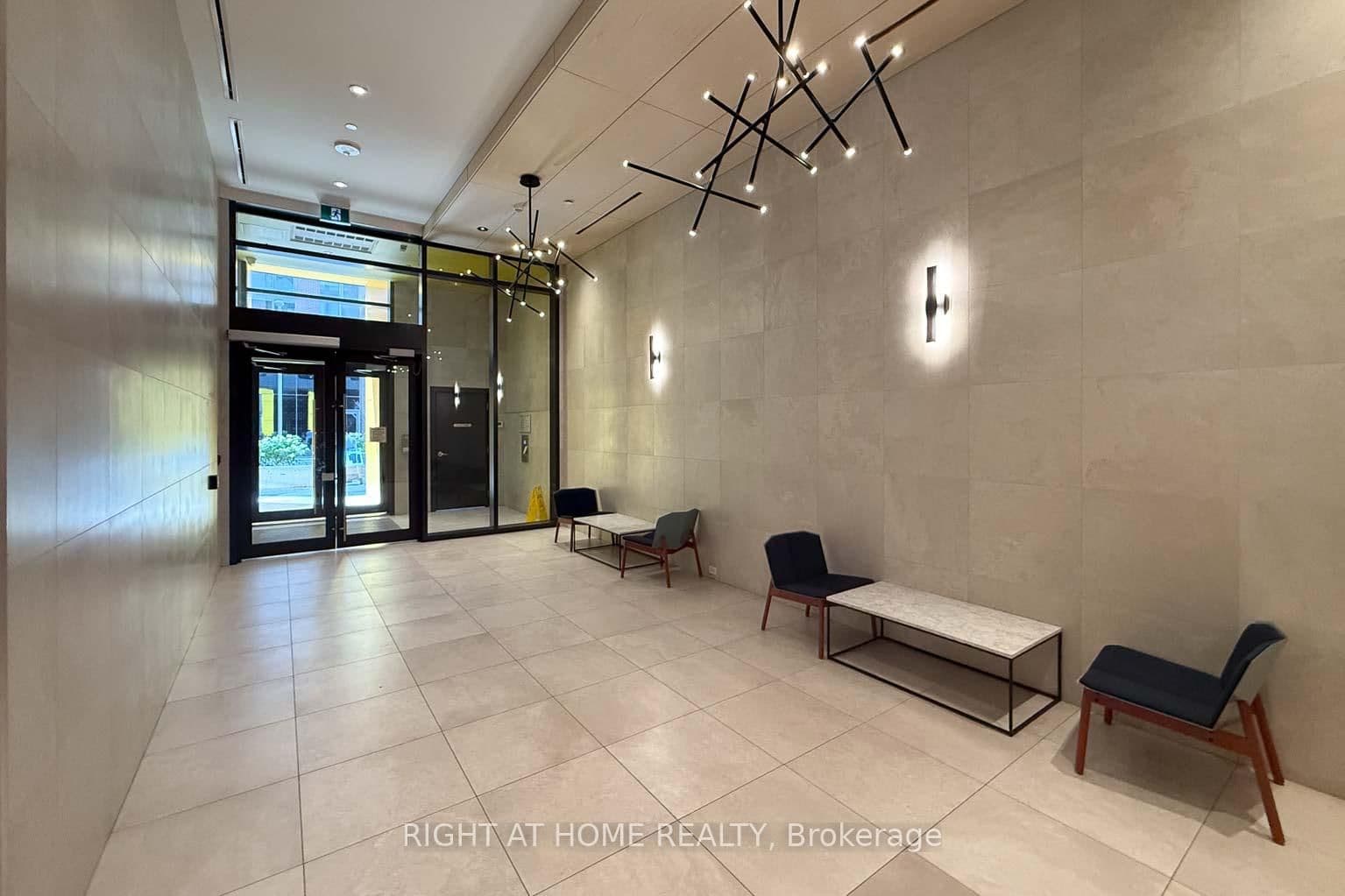 45 BASEBALL Place, Unit 903 thumbnail 44